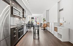 543 Richmond Street W 427, Toronto, ON M5V 0W9