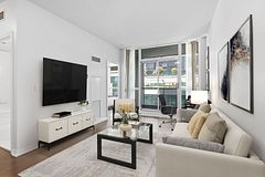 12 Yonge Street 415, Toronto, ON M5E 1Z9