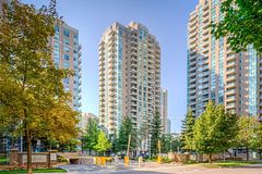 3 Pemberton Avenue 206, Toronto, ON M2M 4M1