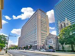 111 St Clair Avenue W 1128, Toronto, ON M4V 1N5
