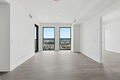 25 Frederick Todd Way 1410, Toronto, ON M4G 0C9