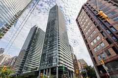 38 Grenville Street 708, Toronto, ON M4Y 1A5