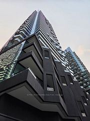 110 Broadway Avenue 401, Toronto, ON M4P 1V7