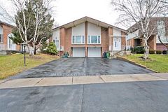 40 Mintwood Drive Upper, Toronto, ON M2M 3A7