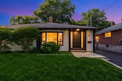 61 Sundial Crescent, Toronto, ON M4A 2J7