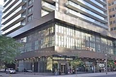 770 Bay Street 902 (shared unit), Toronto, ON M5G 0A6