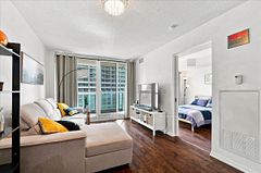 209 Fort York Boulevard 676, Toronto, ON M5V 4A1