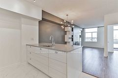39 Parliament Street 1108, Toronto, ON M5A 4R2