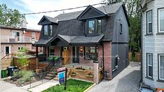 1 1/2 Delaney Crescent, Toronto, ON M6K 1P9