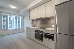 11 Yorkville Avenue 908, Toronto, ON M4W 1L2