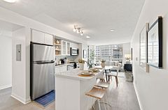 600 Fleet Street 1002, Toronto, ON M5V 1B7