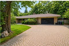 2424 Bayview Avenue, Toronto, ON M2L 1A3