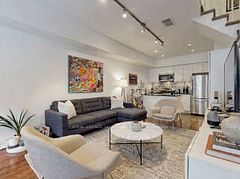 6 Wellesley Place 42, Toronto, ON M4Y 3E1