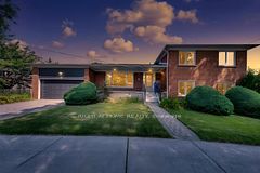 88 Peckham Avenue, Toronto, ON M2R 2V5