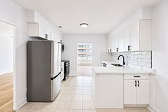 2500 Bathurst Street 307, Toronto, ON M6B 2Y8