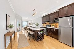 1019A College Street, Toronto, ON M6H 1A8
