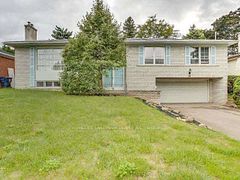 18 Paultiel Drive, Toronto, ON M2M 3P3