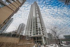 35 Mariner Terrace 1801, Toronto, ON M5V 3V9
