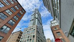 30 Nelson Street 2004, Toronto, ON M5V 0H5