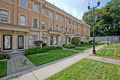 20 Hargrave Lane 12, Toronto, ON M4N 0A4