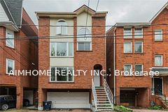 212 Milan Street Main, Toronto, ON M5A 3Z6