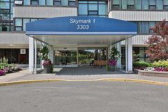 3303 Don Mills Road 1402, Toronto, ON M2J 4T6