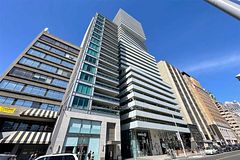 200 Bloor Street W 502, Toronto, ON M5S 1T8
