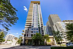 70 Roehampton Avenue 813, Toronto, ON M4P 1R2
