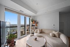 39 Roehampton Avenue 4207, Toronto, ON M4P 0G1