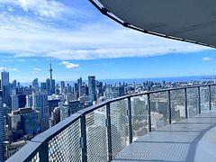 11 Wellesley Street W 5702, Toronto, ON M4Y 1E8