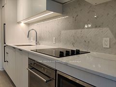82 Dalhousie Street 1805, Toronto, ON M5B 0C5