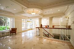 18 Sommerset Way 1016, Toronto, ON M2N 6X5