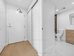7 Bishop Avenue 501, Toronto, ON M2M 4J4