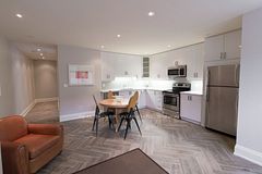 692 Mount Pleasant Road 2A, Toronto, ON M4S 2N3