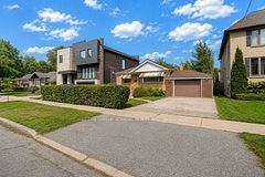 78 Invermay Avenue, Toronto, ON M3H 1Z5