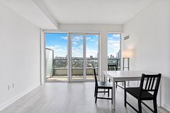 70 Princess Street 2207, Toronto, ON M5A 0X6