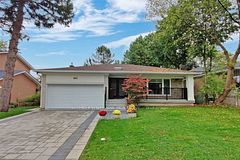 663 Conached(lower) Drive, Toronto, ON M2M 3N4