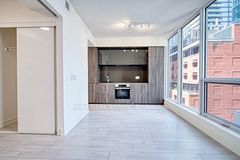 15 Mercer Street 619, Toronto, ON M5V 1H2