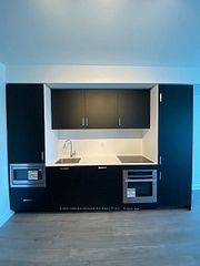88 Queen Street E 3807, Toronto, ON M5C 0B6