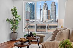 109 Front Street E 814, Toronto, ON M5A 4P7