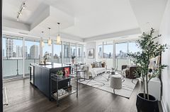 200 Bloor Street W 3103, Toronto, ON M5B 1T8