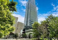 386 Yonge Street 4205, Toronto, ON M5B 0A5