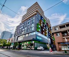 297 College Street 716, Toronto, ON M5T 0C2