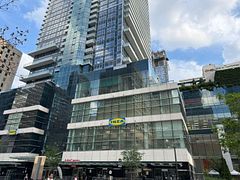 388 Yonge Street 6101, Toronto, ON M5B 0A4