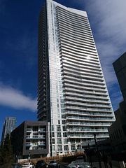 75 Queens Wharf Road 301, Toronto, ON M5V 0J8