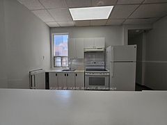 516 Yonge Street 2, Toronto, ON M4Y 1X9