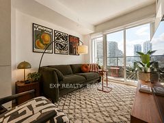 19 Western Battery Road 811, Toronto, ON M6K 3S4