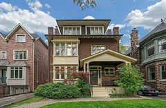 12 Foxbar Road 3, Toronto, ON M4V 2G6
