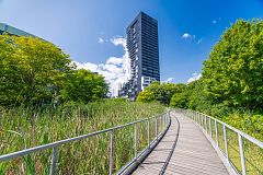 170 Bayview Avenue Th105, Toronto, ON M5A 0M4