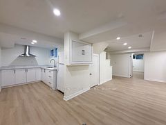 40 Rippleton Road Lower, Toronto, ON M3B 1H6